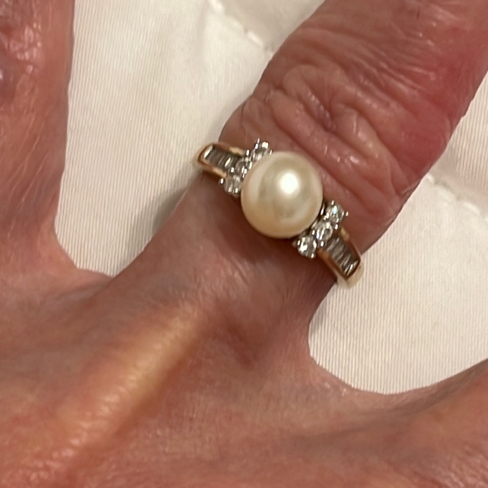 Pearl ring